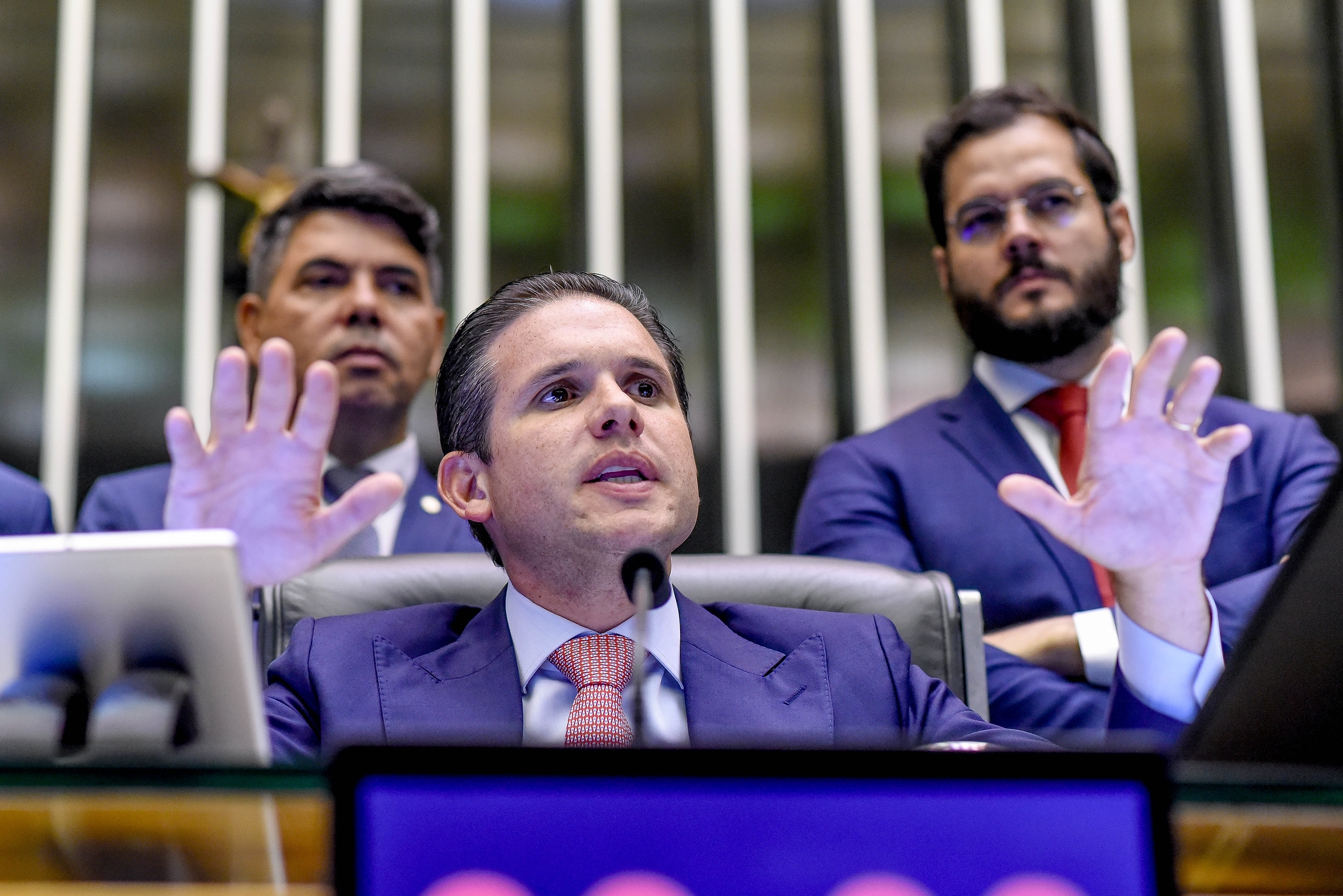Bajo la gestión de Motta, la Cámara está vacía y las agendas de la oposición y del gobierno no avanzan