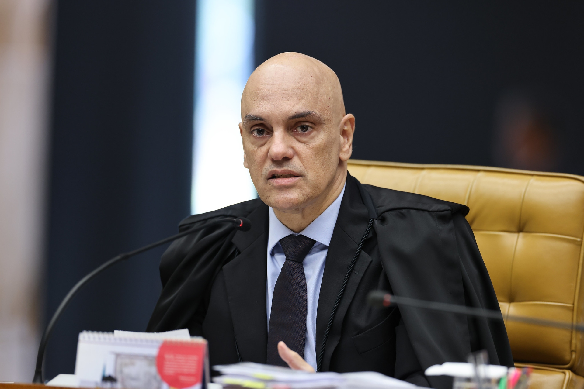 Juristen stellen besluit Moraes om rechter te onderzoeken ter discussie