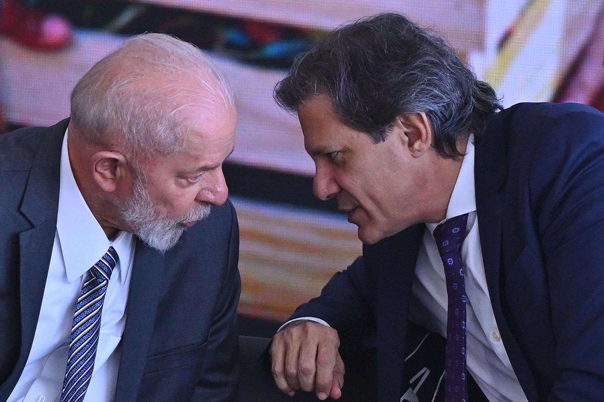 Cámara aprueba urgencia de proyecto que recorta beneficios fiscales en 10%