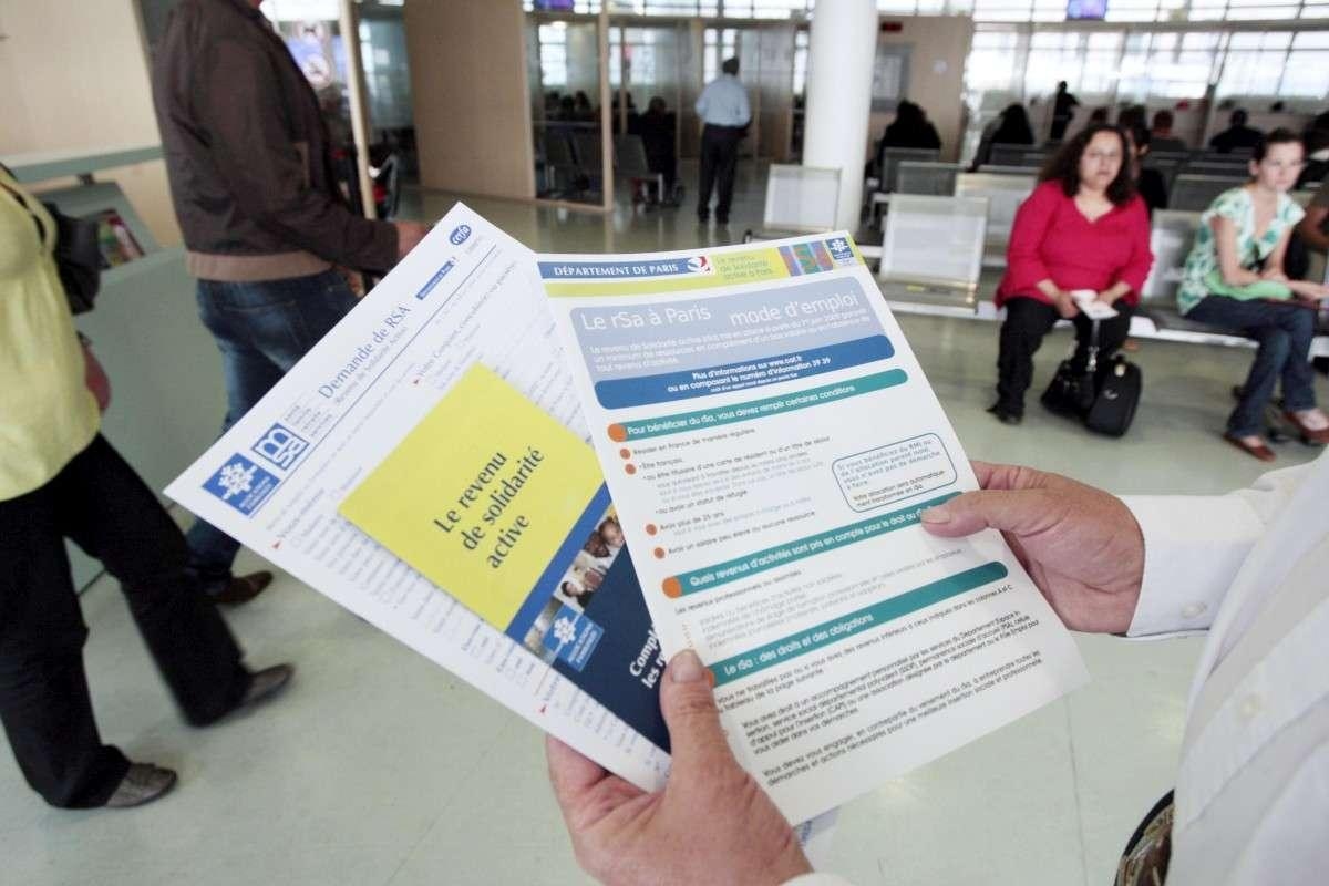 Puedes tener derecho a asistencia social sin saberlo: ¿cómo consultarlo en unos pocos clics?