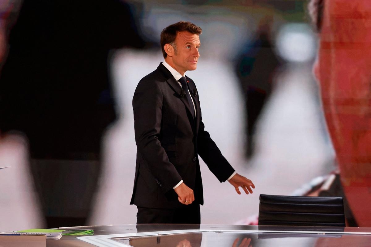 Interview d’Emmanuel Macron : « Impuissant », « hors sol », « à bout de souffle »… Les oppositions accablent le chef d’État