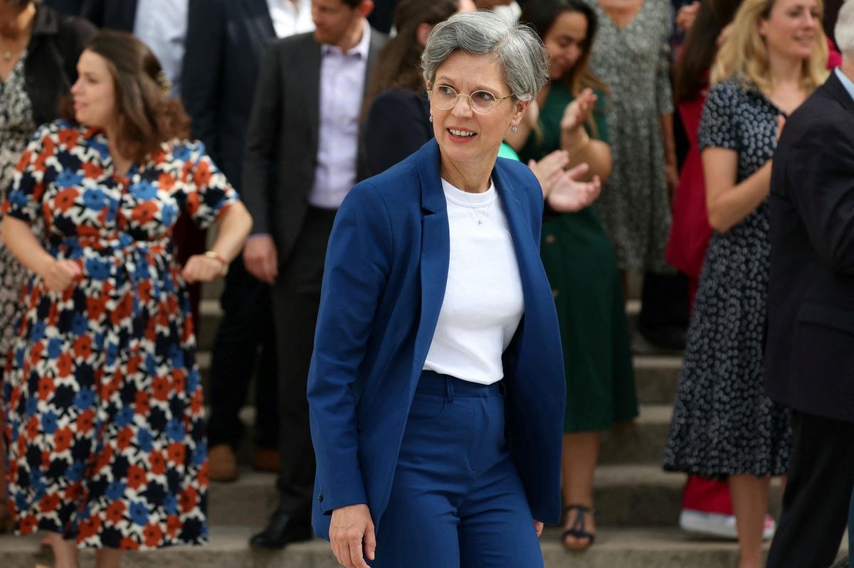 Sandrine Rousseau'ya hakaret etmişti: Aude'de ertelenmiş para cezasına çarptırılan bir şarap üreticisi
