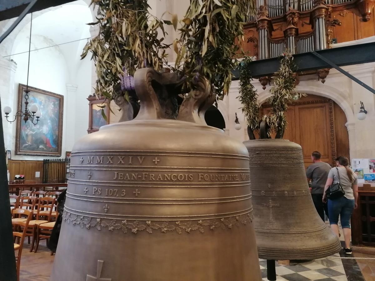 La Rochelle: Perché il nome del sindaco è inciso sulla nuova campana di Saint-Sauveur?