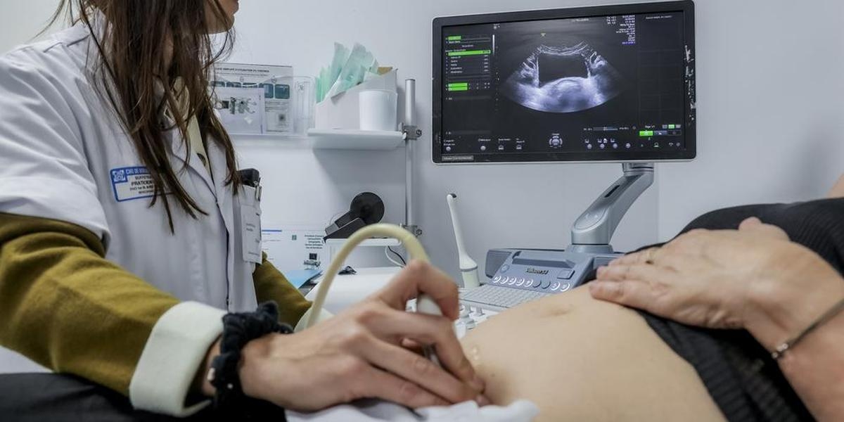 Endometriozis: “Ulusal strateji”nin açıklanmasının üzerinden üç yıl geçti, kaynaklar yetersiz kalmaya devam ediyor