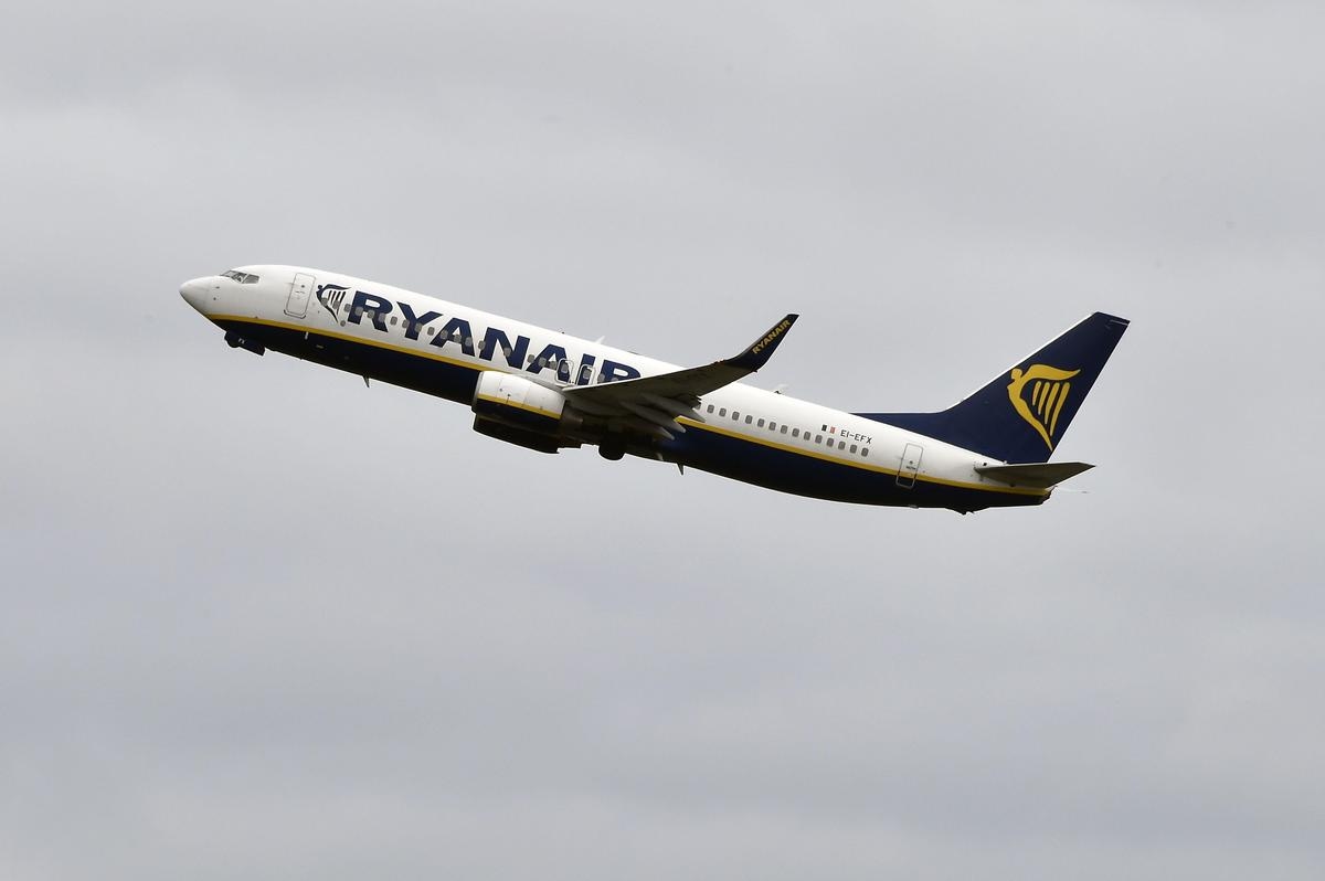Ryanair: Zysk netto wzrósł ponad dwukrotnie dzięki wyższym cenom biletów