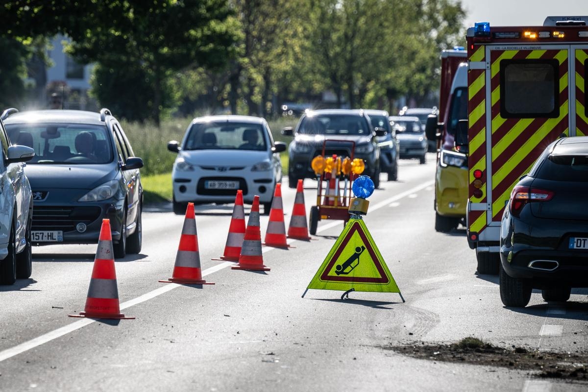 Puy-du-Lac: wypadek drogowy, dwie osoby ranne, jedna ciężko
