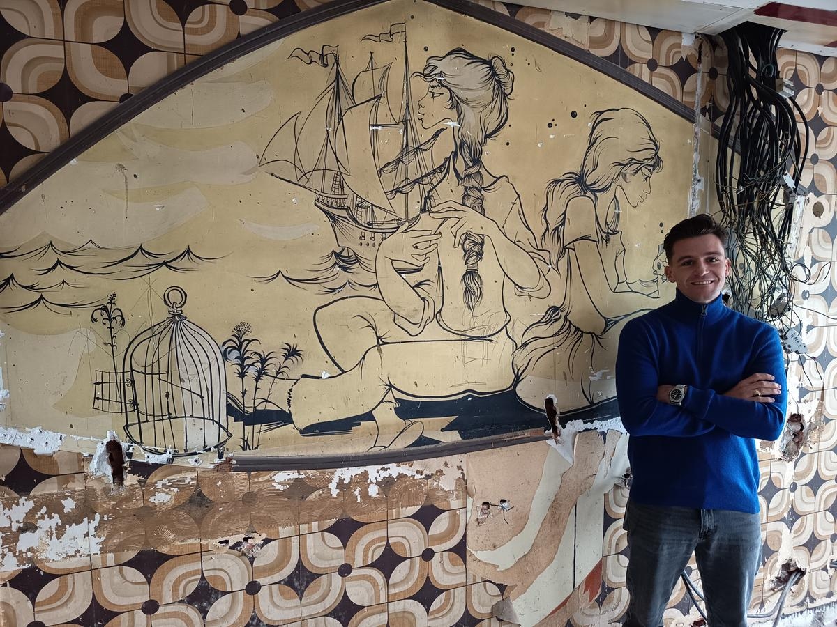 Руайян: за старыми обоями скрывался рисунок Наду Марсодон.