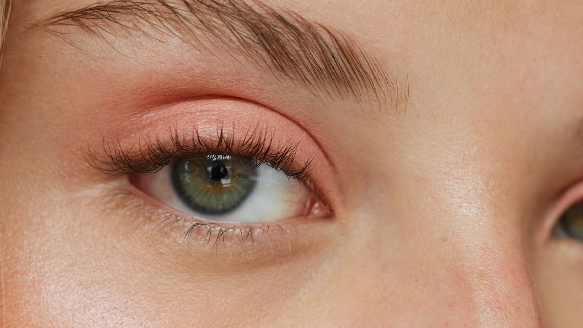 Only 3 products: This "secret make-up" from a make-up artist is perfect for summer