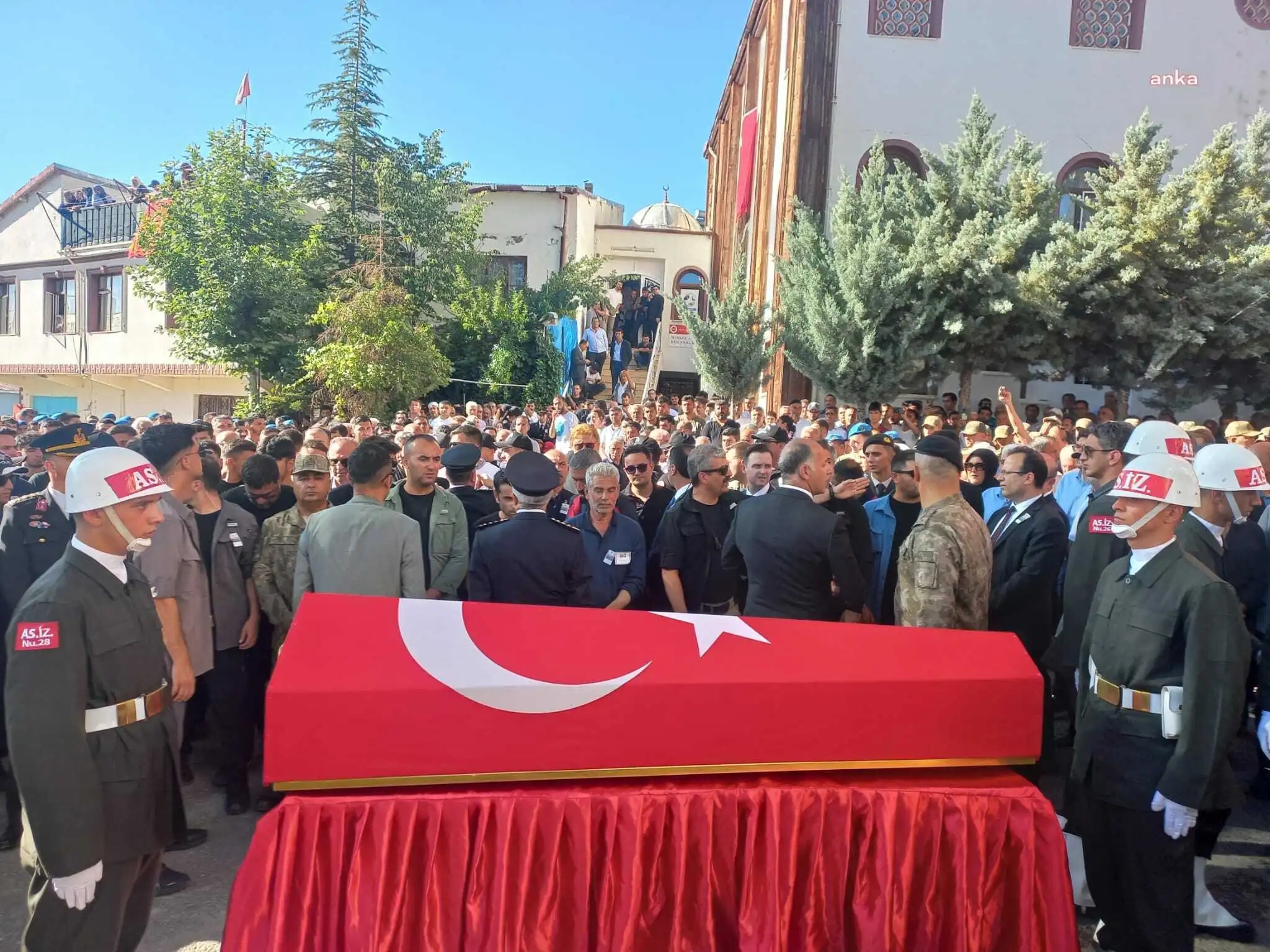 Methane gas martyrs Mahsun Yeşildemir and Abdurrahman Akdoğan were sent on their final journey