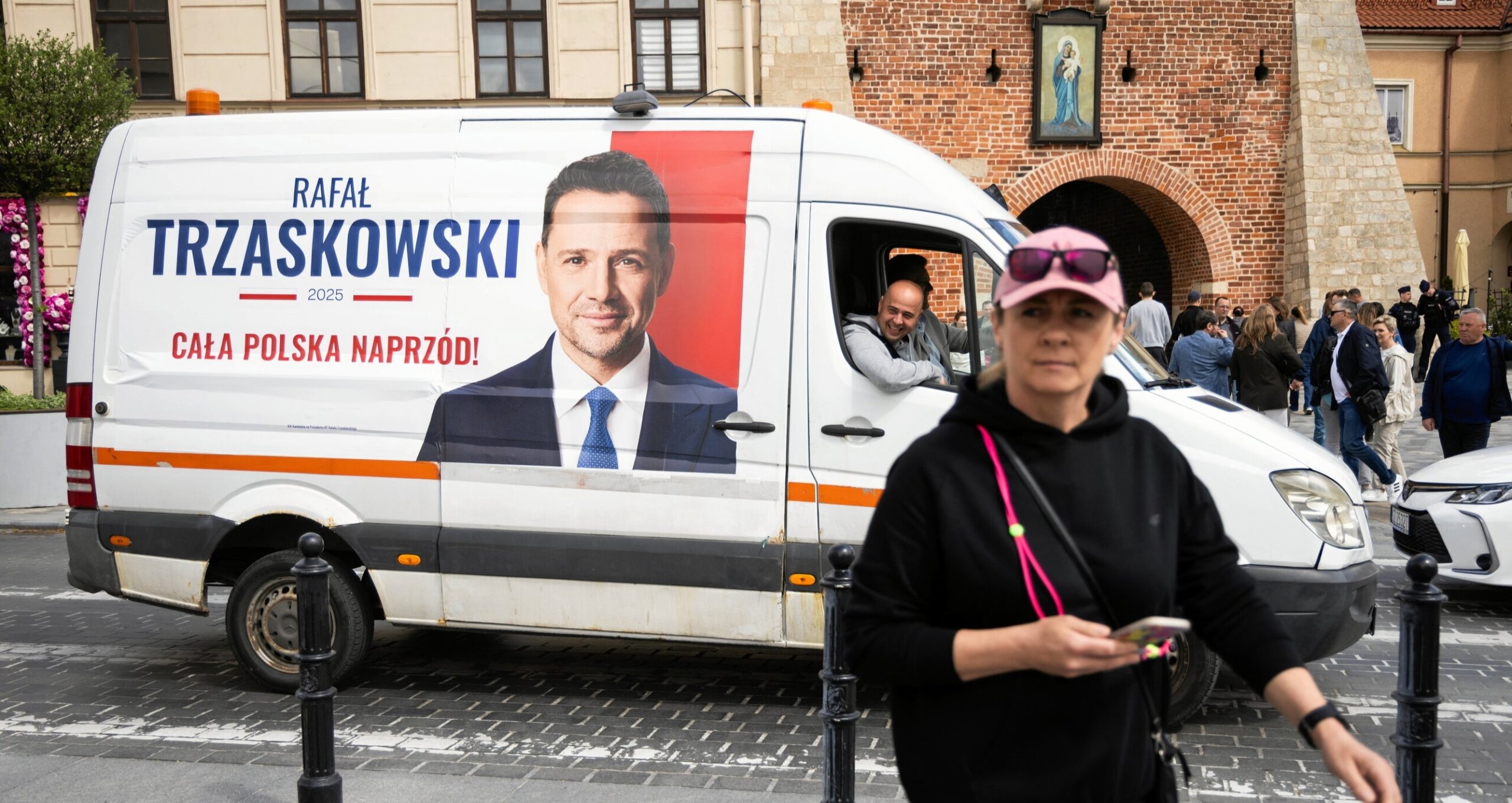 Polen identificeert buitenlands gefinancierde politieke Facebook-advertenties in aanloop naar presidentsverkiezingen