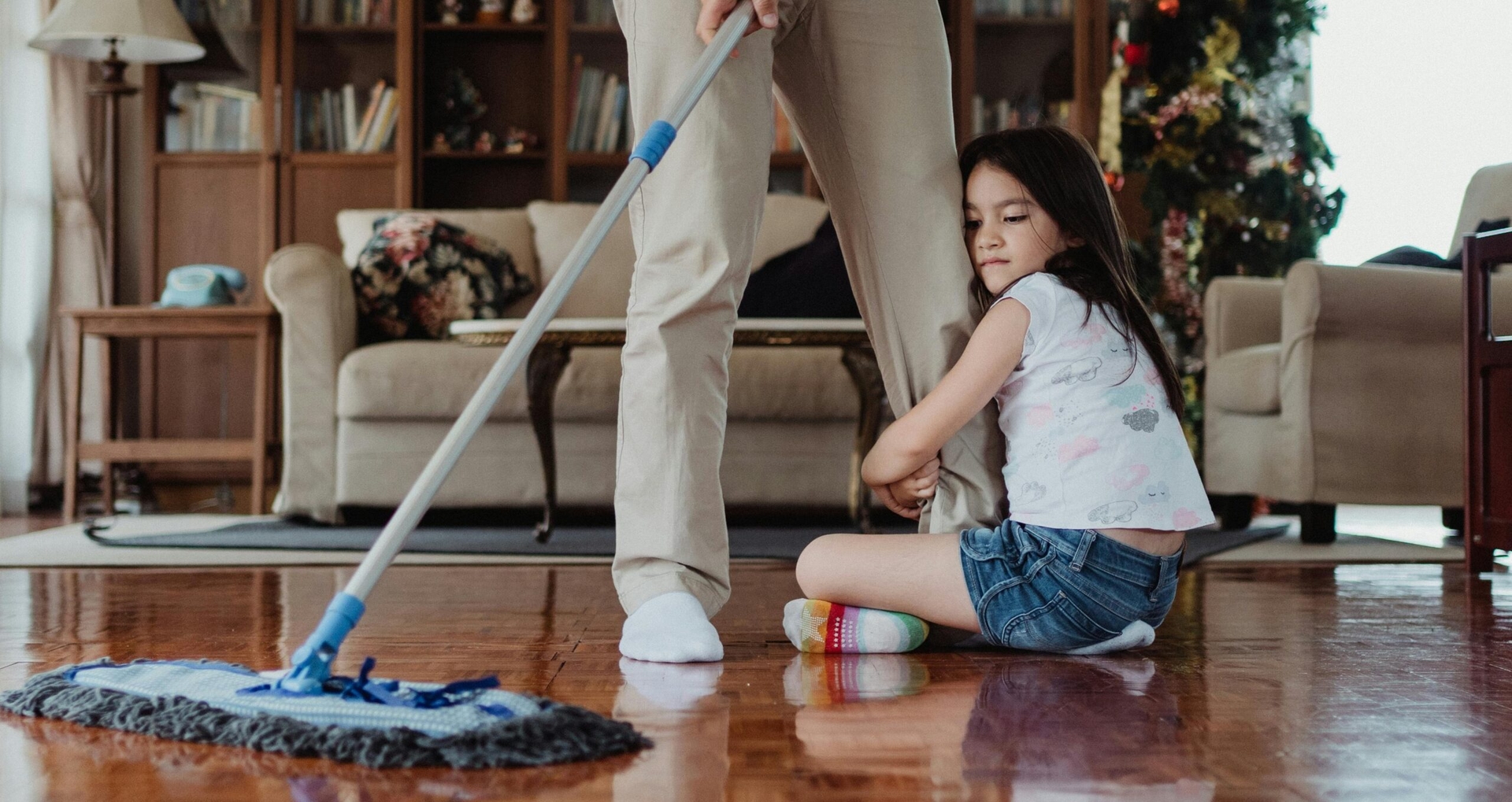 Gender gap in unpaid domestic work narrows in Poland as men spend more time on chores