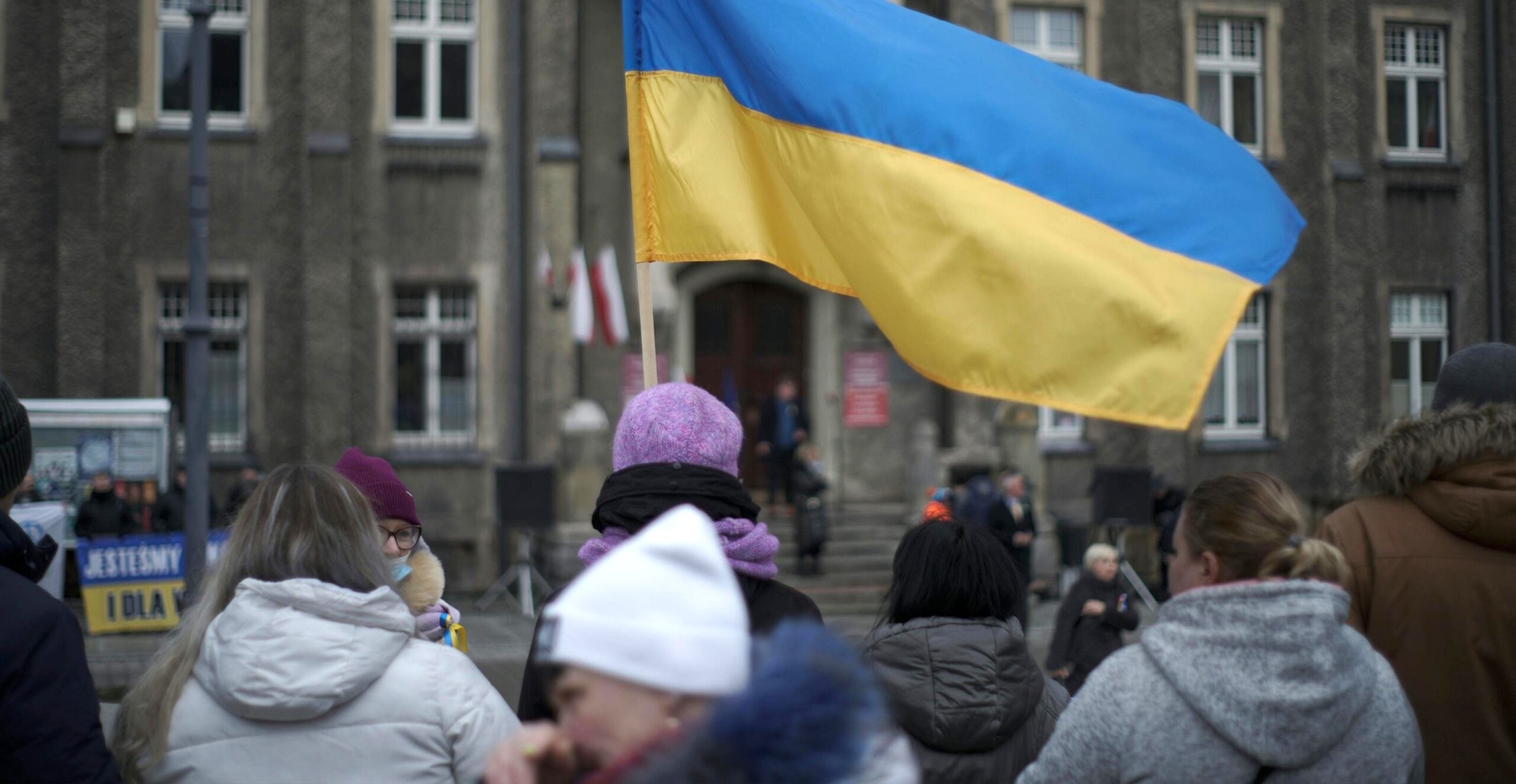 Польский парламент принял законопроект о продлении поддержки украинских беженцев, но привязке льгот к трудоустройству