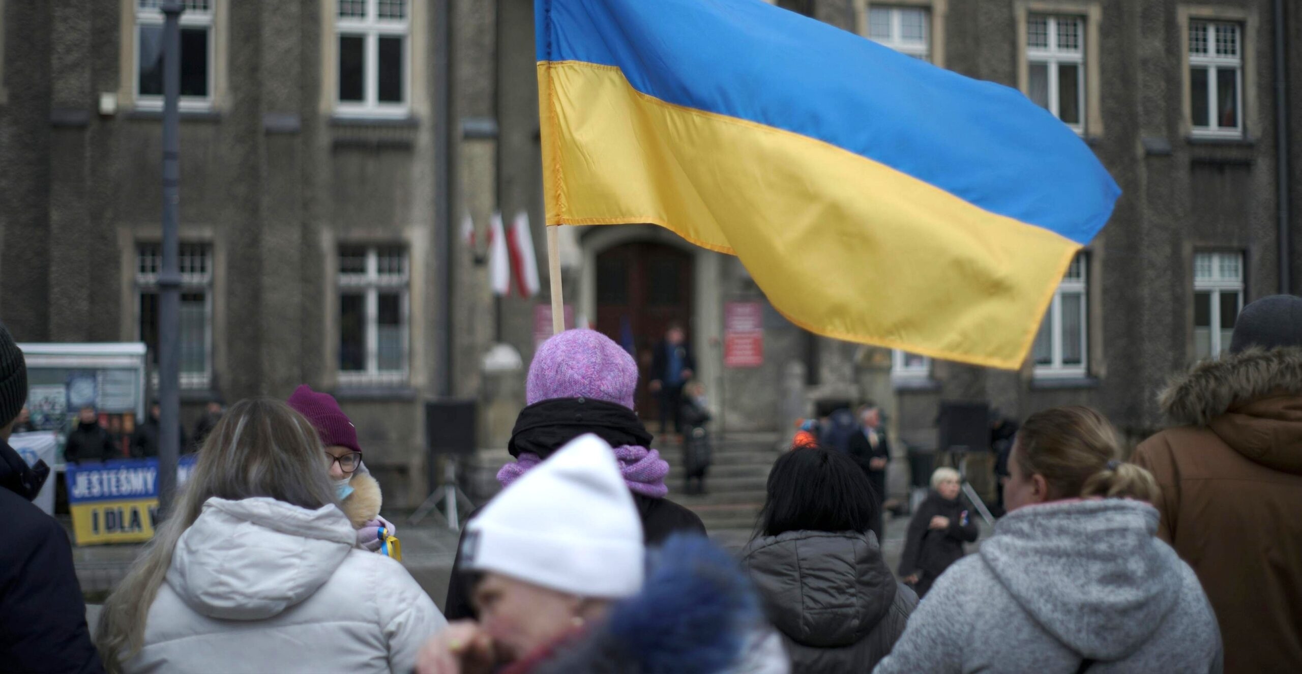Польский парламент принял законопроект о продлении поддержки украинских беженцев, но привязке льгот к трудоустройству
