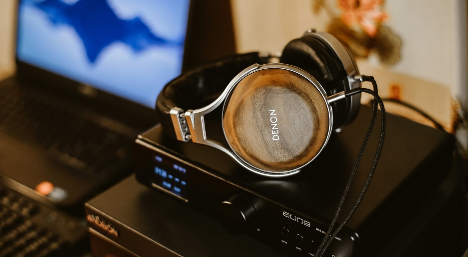 ¿Quieres comprar un buen equipo de música? ¡Cuidado con estos snobs del audio!