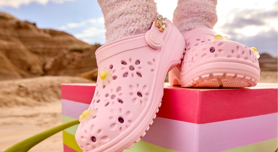 Is het Crocs-tijdperk voorbij? Iconische klompen verliezen miljoenen dollars