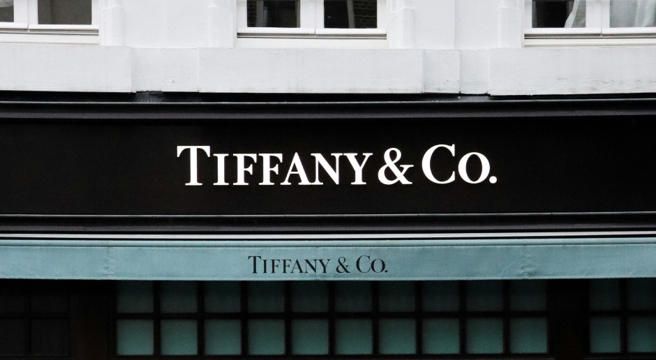 Lśni setkami diamentów i nowoczesną technologią. Tiffany &amp; Co. prezentuje najbardziej luksusowy zegarek roku