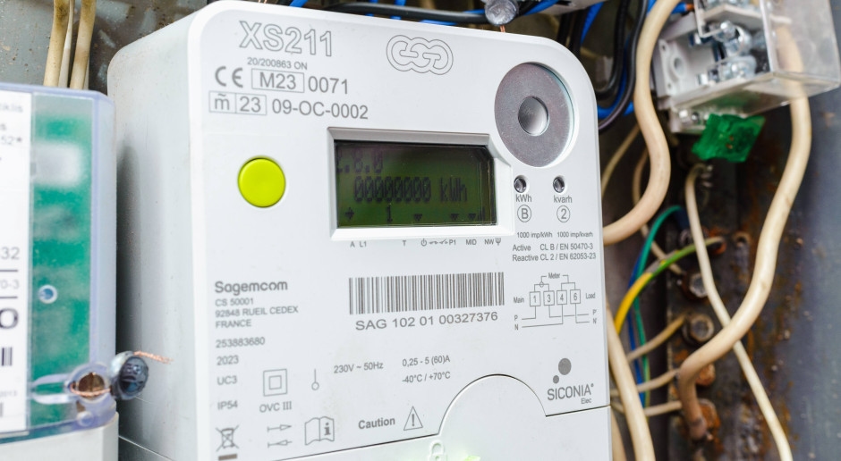 Nueva obligación para los consumidores de electricidad. Los efectos se sentirán en tu billetera.