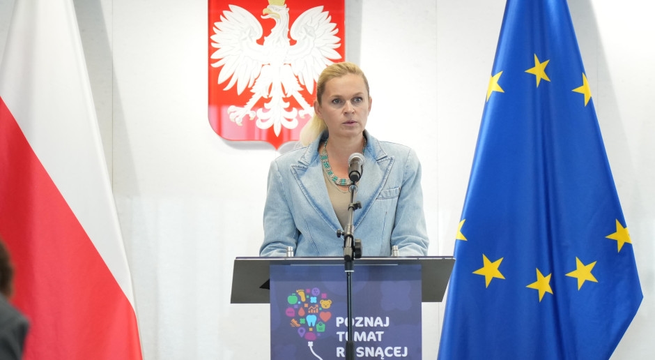Este es el fin de las escuelas tal como las conocemos en Polonia. Ya no serán sólo para estudiantes