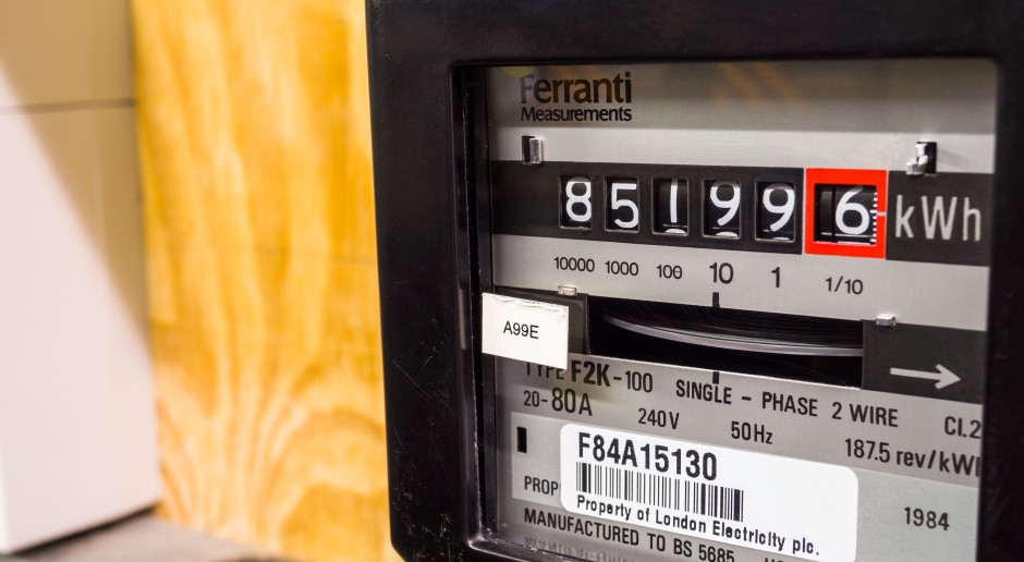 PLN 312,71 per maand voor elektriciteit en gas. Het bedrag wordt uitbetaald ongeacht het inkomen.