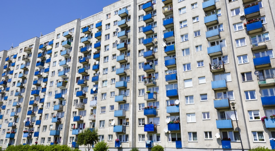 New responsibilities for building owners and managers. Mandatory risk assessments every six years.