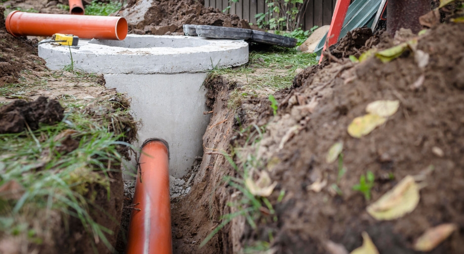 A fine of 7,500 PLN for such water use. Compensation is also possible.