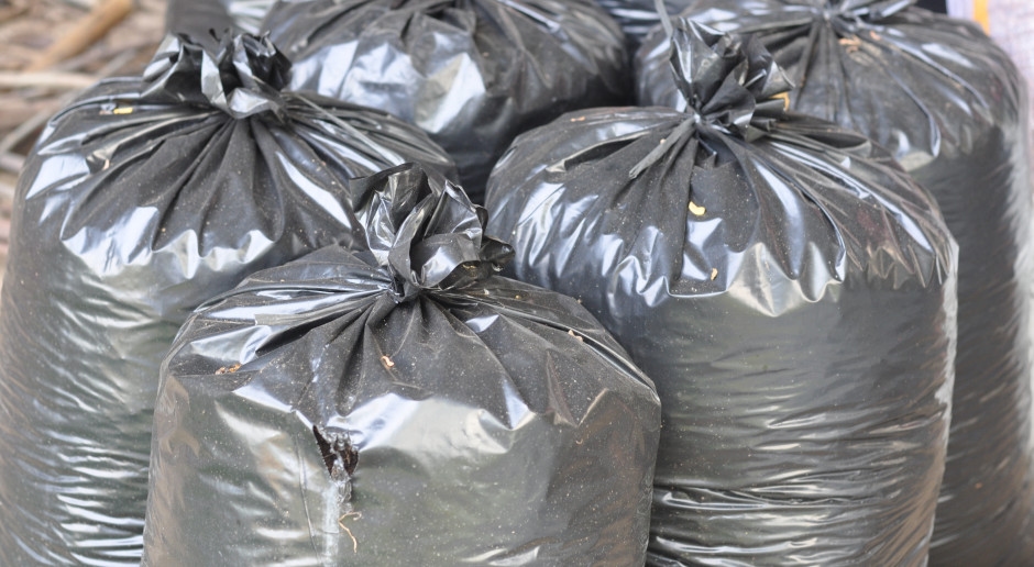 Homeowners will receive new garbage bags. Another waste fraction under control.