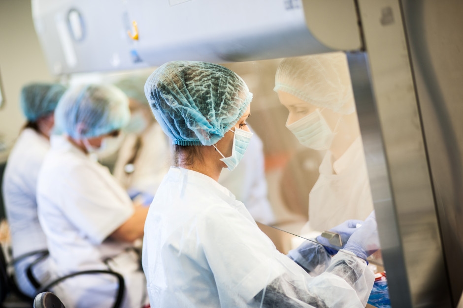 Medical analytics is not for biologists and veterinarians. There are no postgraduate studies for them