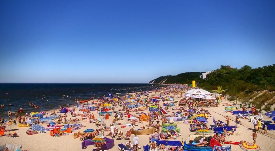 Deben ser 14 días consecutivos. El día anterior a las vacaciones, pago: hasta 3631,20 PLN.