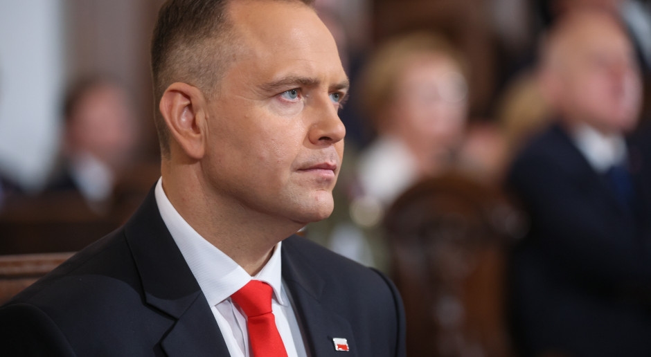 Психолог с 13 лет. Ведутся переговоры с президентом Каролем Навроцким.