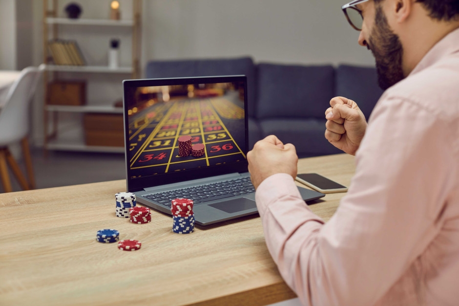 Fighting the grey zone in online games. The state has an increasing monopoly