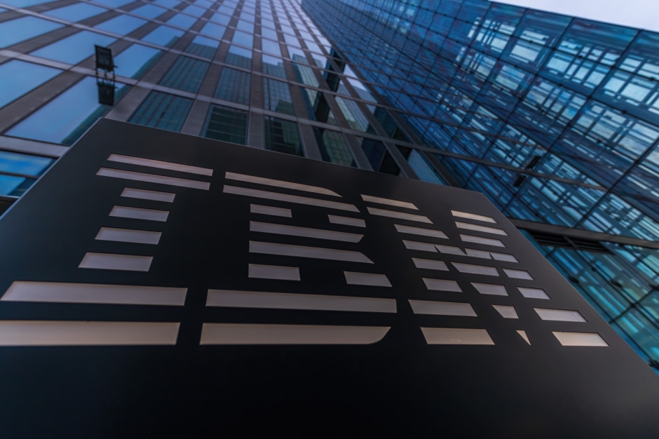 IBM фокусируется на упрощенном ИИ, представляет новые чипы и серверы