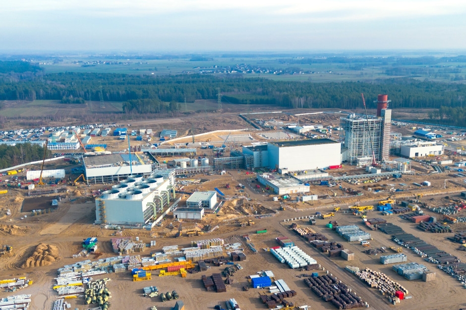 Energía de gas, redes eléctricas y pequeñas centrales nucleares