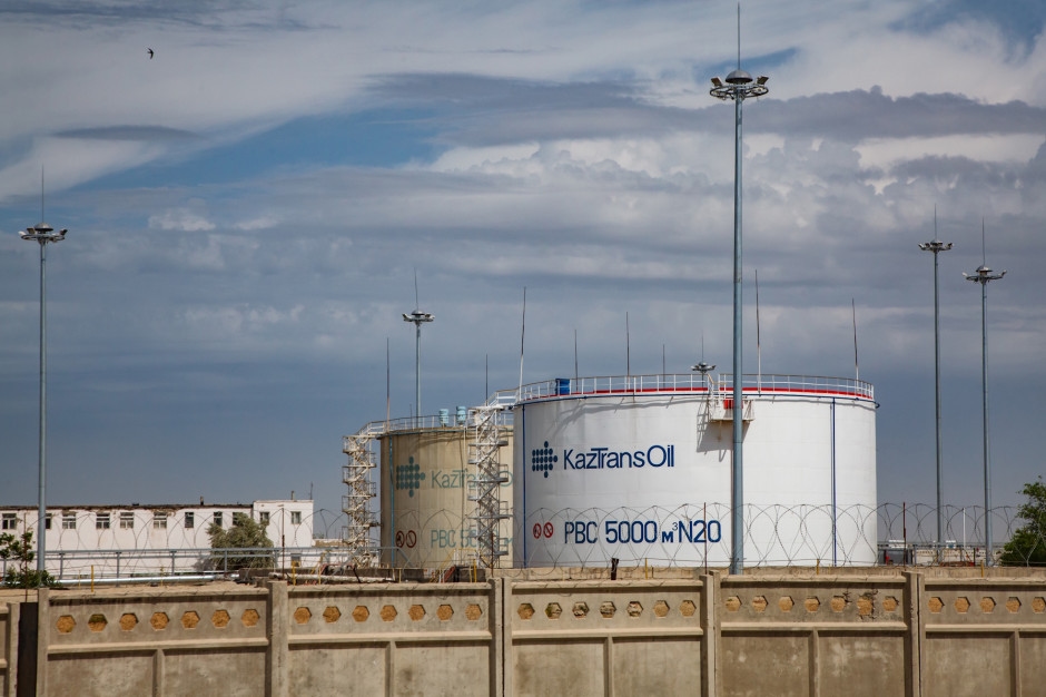 La Russia chiude i porti al petrolio kazako. Putin vuole riprendere il controllo.
