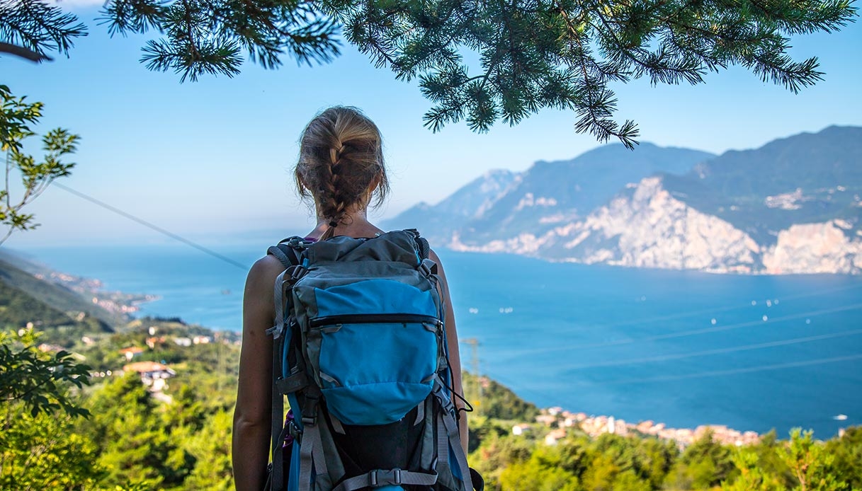 O turismo ao ar livre está em ascensão, mas metade dos italianos está desistindo das férias.