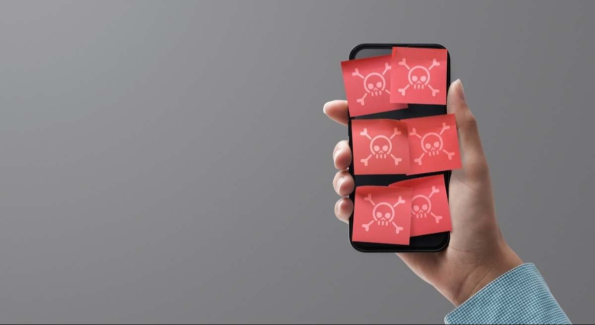 Warnung vor einer Cyberangriffskampagne in sozialen Netzwerken: Auf TikTok wird mit KI-generierten Videos datenstehlende Malware verbreitet.