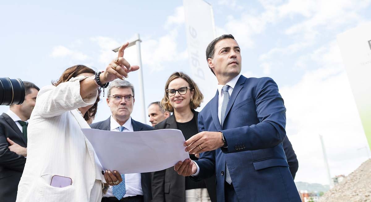 Idom and Mondragon will invest 50 and 20 million euros respectively to establish themselves on the island of Zorrotzaurre in Bilbao.