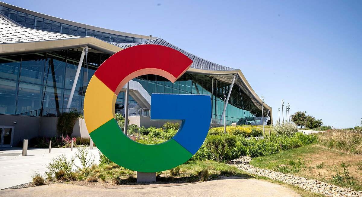 Alphabet'in hisse senedi fiyatı düştü: Apple, Google'ın kanını kokladı ve Safari'yi yapay zeka ile güçlendirmeyi planlıyor