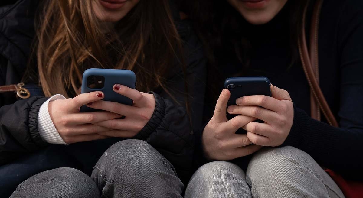 Portugal vai proibi-lo nas escolas após confirmar seu impacto positivo na convivência escolar.
