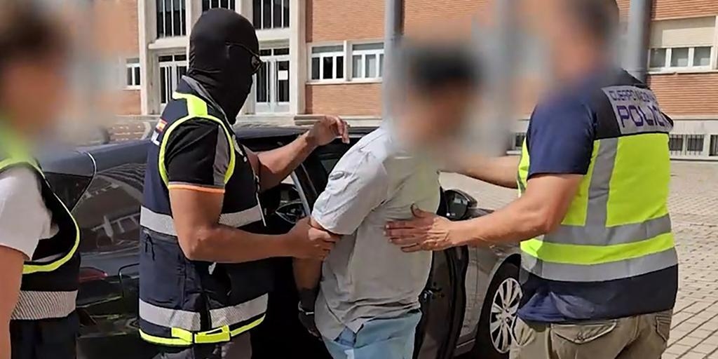 A polícia prende um assassino de aluguel do Tren de Aragua procurado no Peru pelo assassinato de um rival.