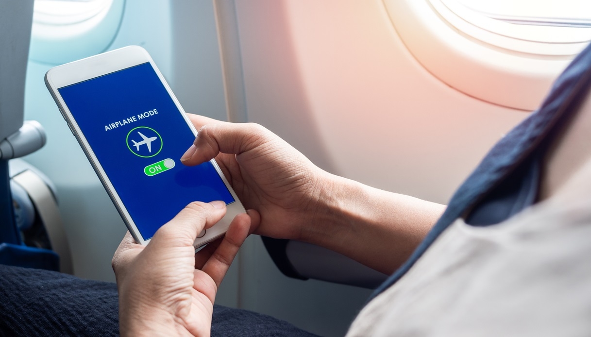 Can you keep your phone on airplane mode during takeoff? The answer