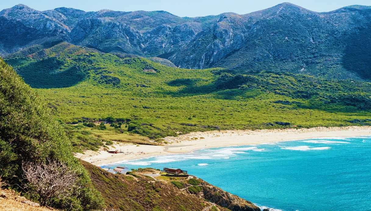 Sulcis'te görülecek yerler: Madenler, deniz ve zamansız gelenekler.