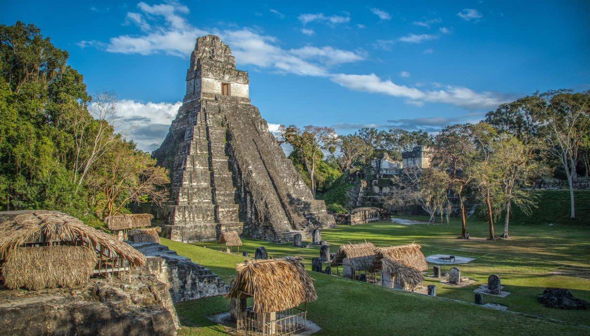 Eine Reise nach Guatemala, um die archäologische Stätte von Tikal zu entdecken