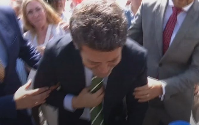 André Ventura kehrt in den Wahlkampf zurück, fühlt sich in Odemira aber erneut unwohl