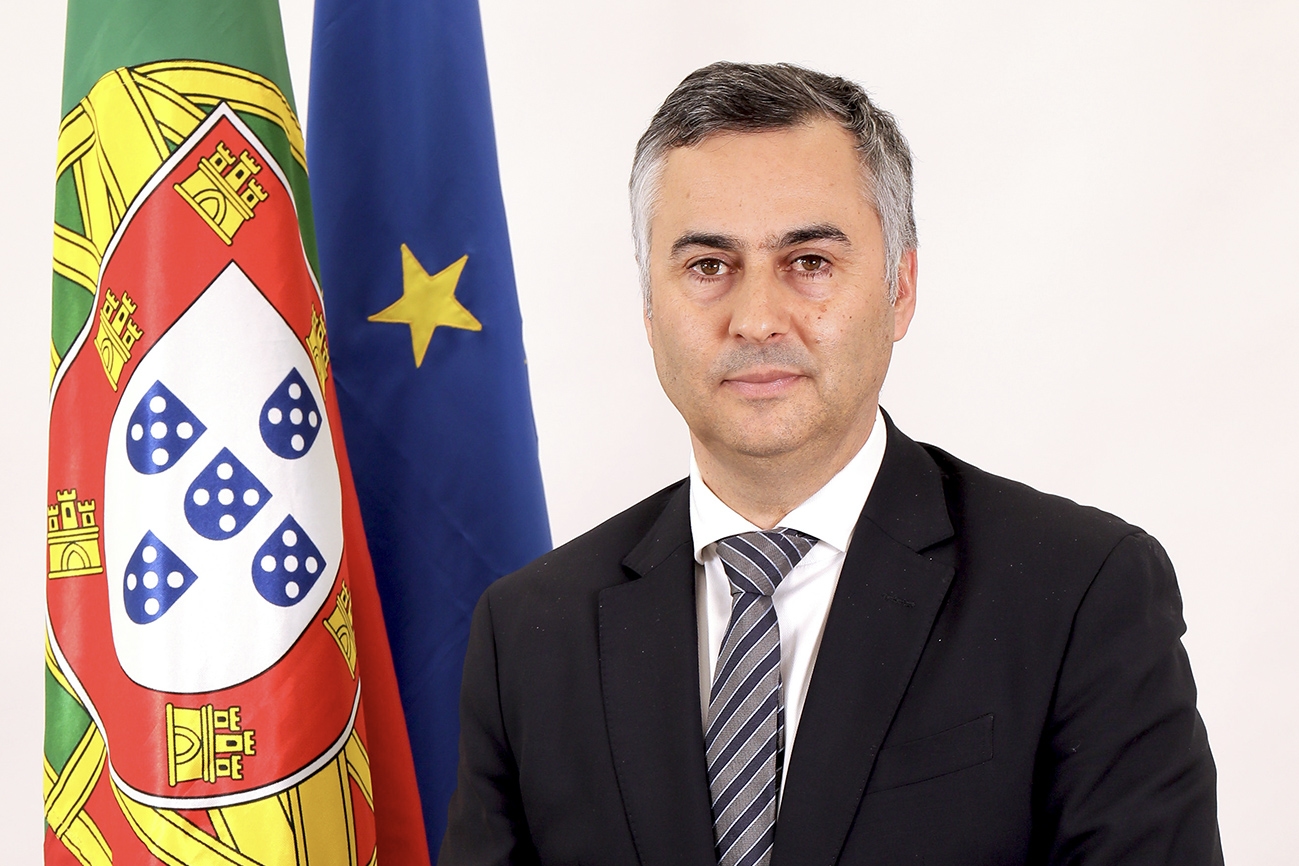 Ministro da Educação e reitor da Universidade do Porto chamados ao Parlamento