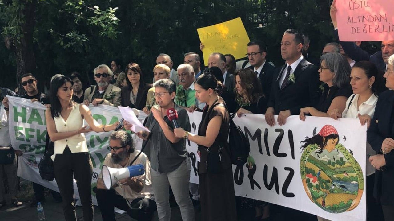 Non c'è modo di ottenere il decreto di saccheggio!