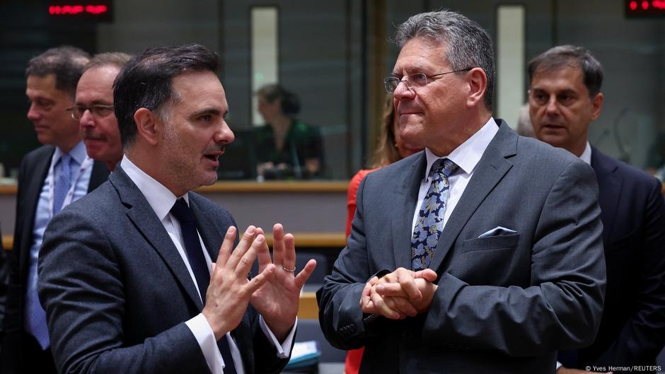 Los ministros de Comercio de la UE quieren continuar las negociaciones con EE.UU.