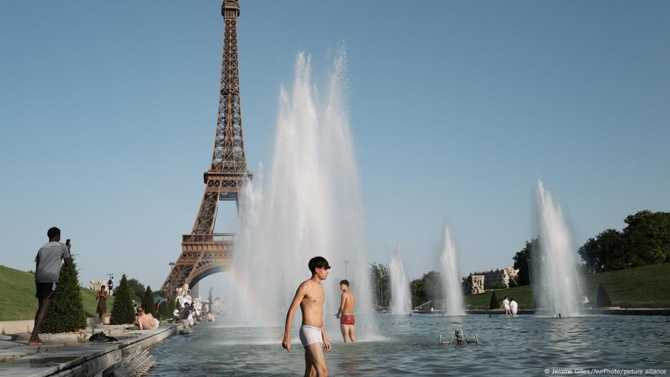 From antiquity to the present day: The magic of fountains