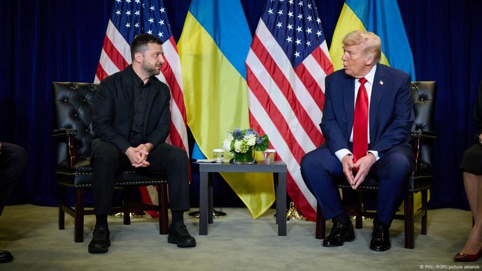 Трамп задаёт новый курс в войне на Украине — Новостной договор: кратко о самых важных моментах