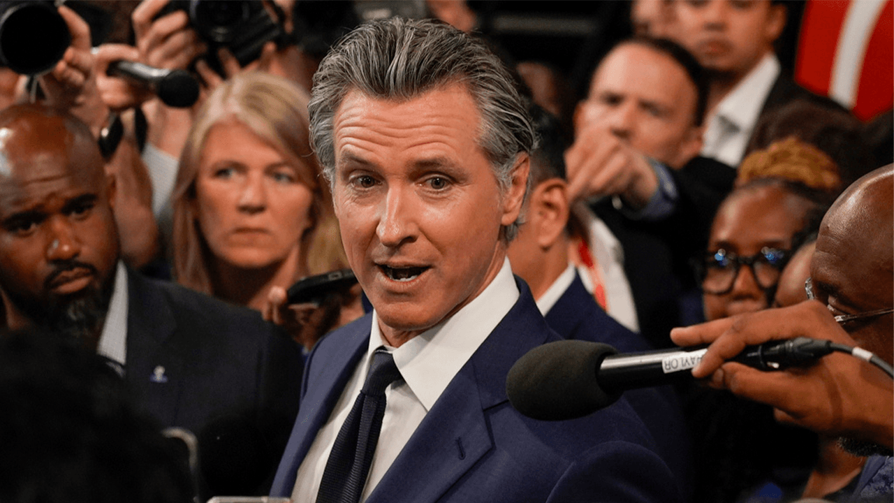 Newsom diz que Trump tem obsessão 'implacável e descontrolada' pela Califórnia durante discurso do Estado do Estado