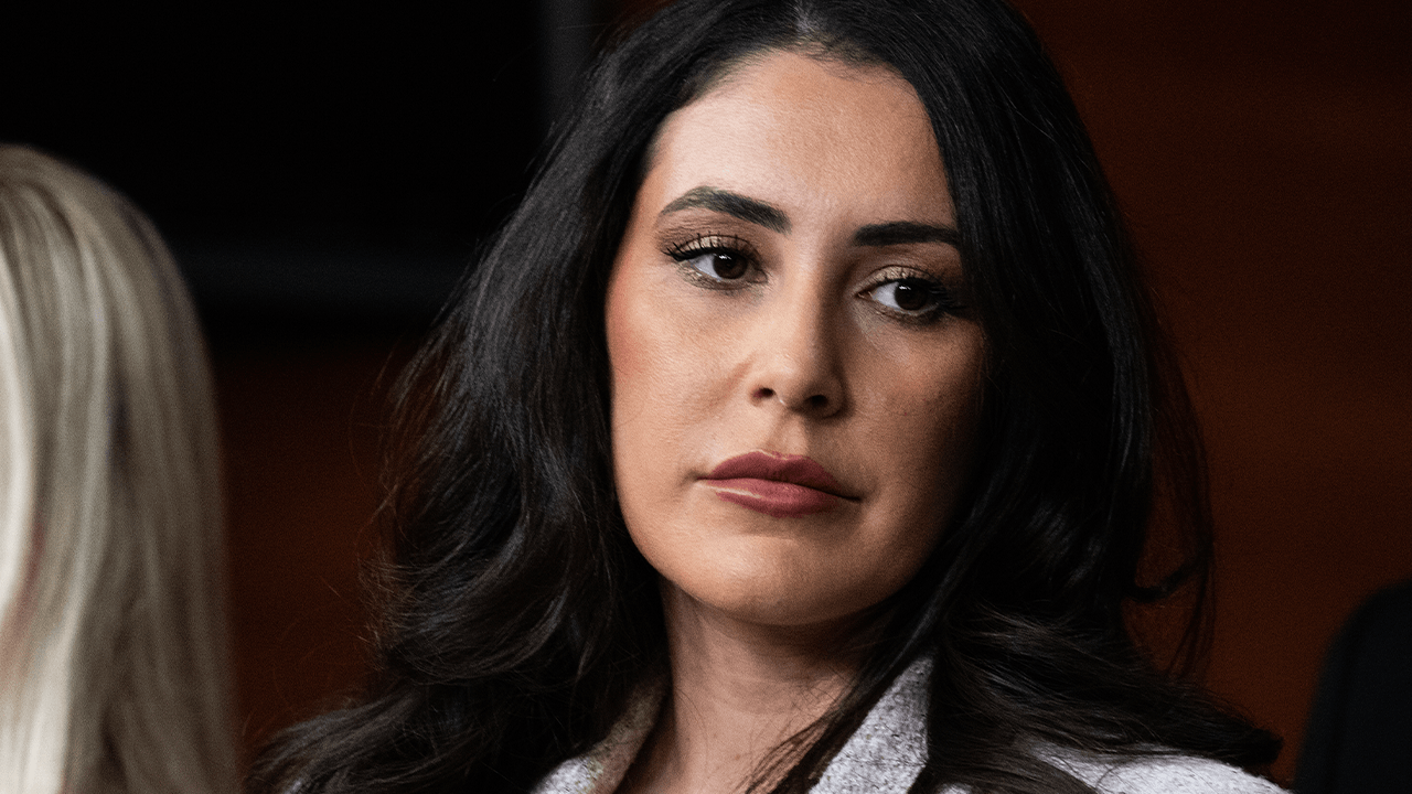 DOJ responde ao pedido do deputado Luna para os arquivos Epstein e JFK enquanto o procurador-geral Bondi promete transparência